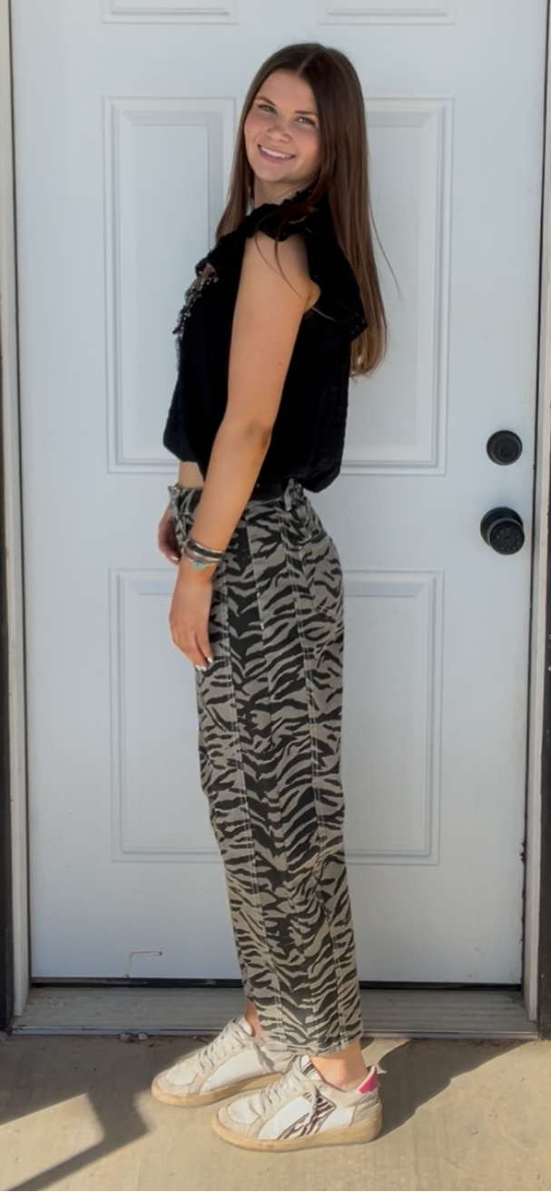 Kate Zebra Barrel Jean